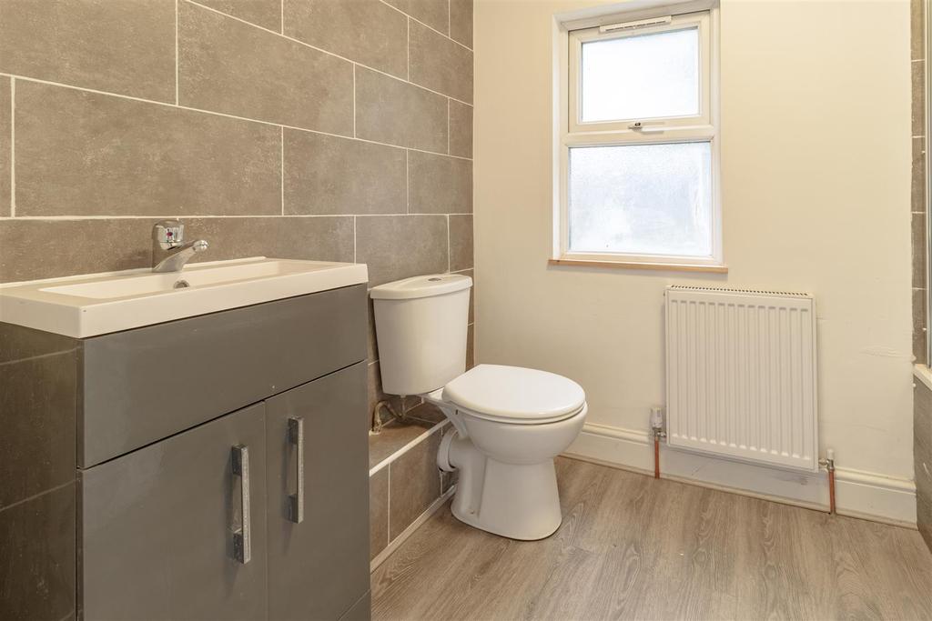 15 Selsdon Road   E13 9 BY (Ground Floor Flat) (8).