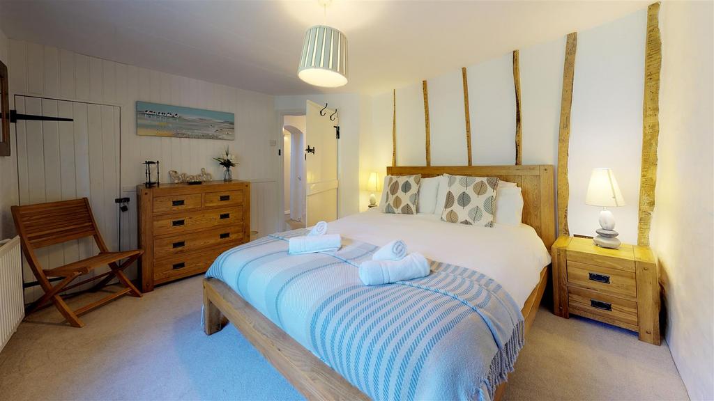 Seacombe-Cottage-King Bedroom 1-1.jpg