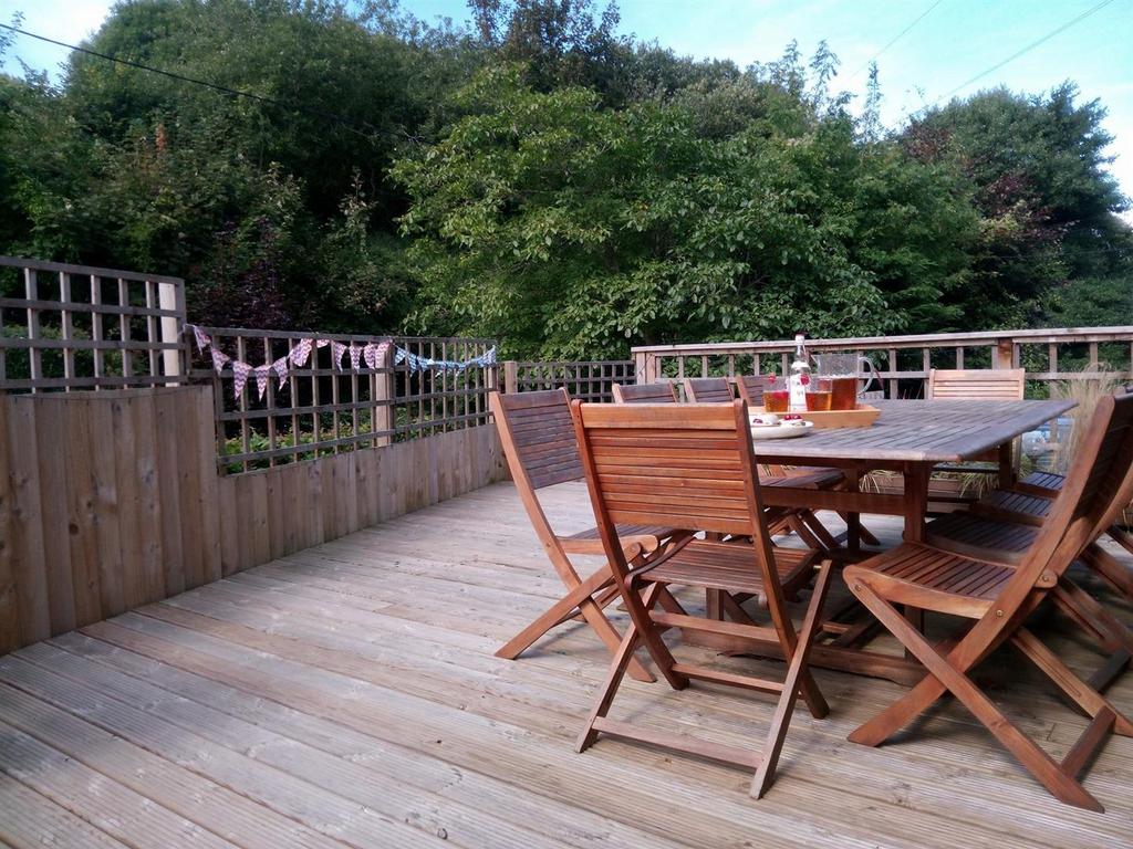 Seacombe Cottage Deck bunting no1.jpg