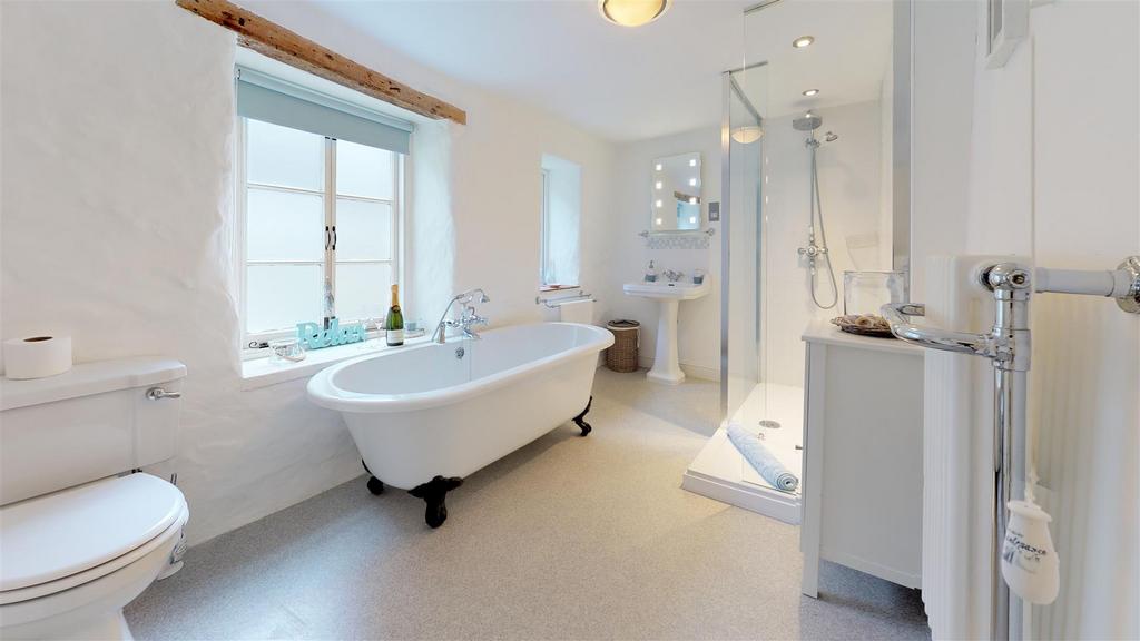 Seacombe-Cottage-Bathroom 1.jpg