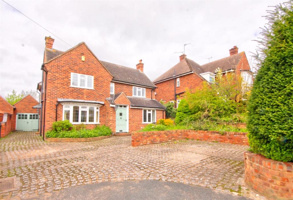 Greenhill, Evesham 4 bed detached house £585,000