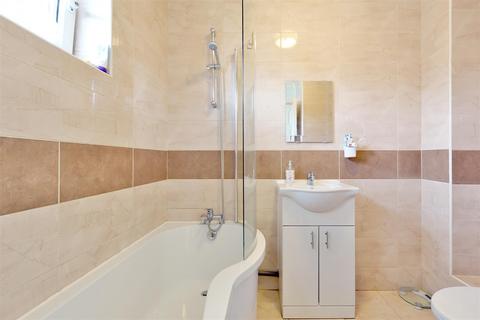 82 Wellington Row, London, E2 7BQ