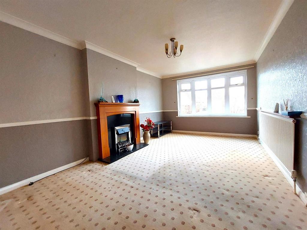 Northgate, Hornsea 2 bed semidetached bungalow £170,000