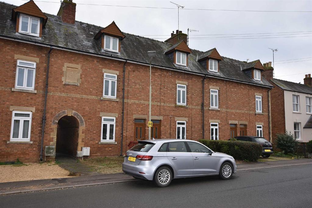 Charlton Terrace, Evenlode Road, MoretoninMarsh 3 bed terraced house £800 pcm (£185 pw)