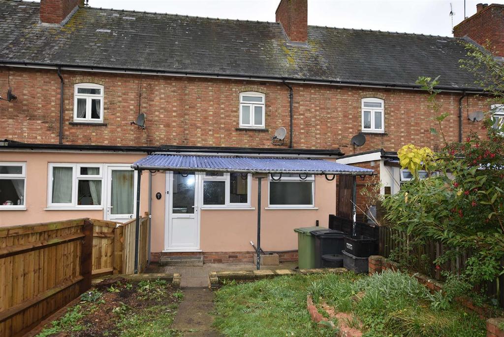 Charlton Terrace, Evenlode Road, MoretoninMarsh 3 bed terraced house £800 pcm (£185 pw)