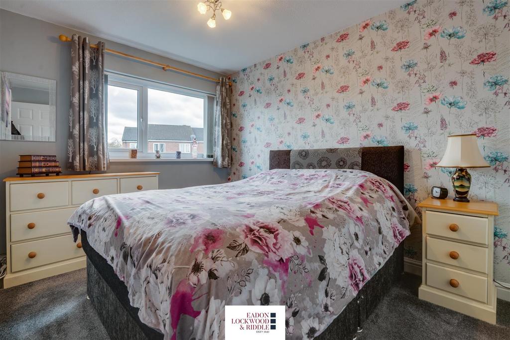 Bedroom 1-1.jpg