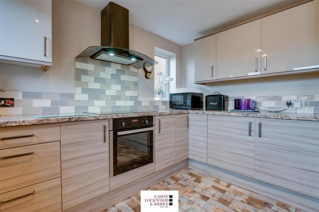 Kitchen 1.jpg