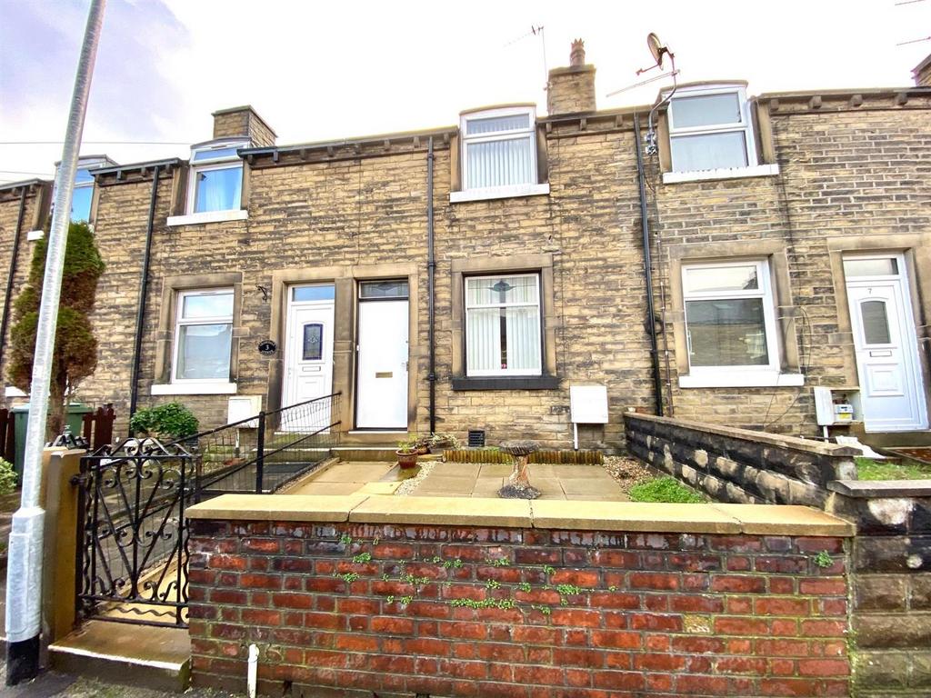 Grisedale Avenue, Huddersfield 2 bed terraced house for sale £105,000