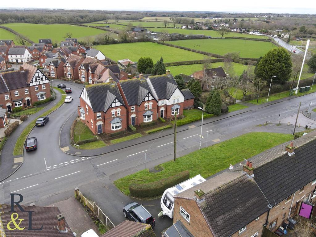 Moira Road, AshbyDeLaZouch 4 bed detached house £350,000