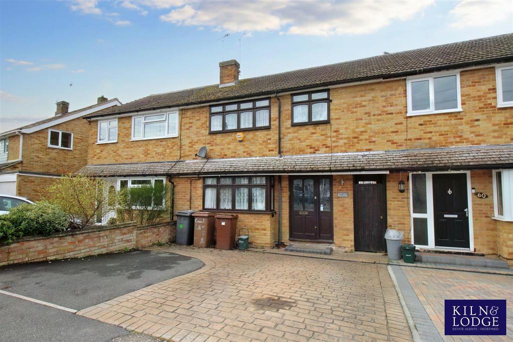 Lucas Avenue, Chelmsford 3 bed terraced house £385,000