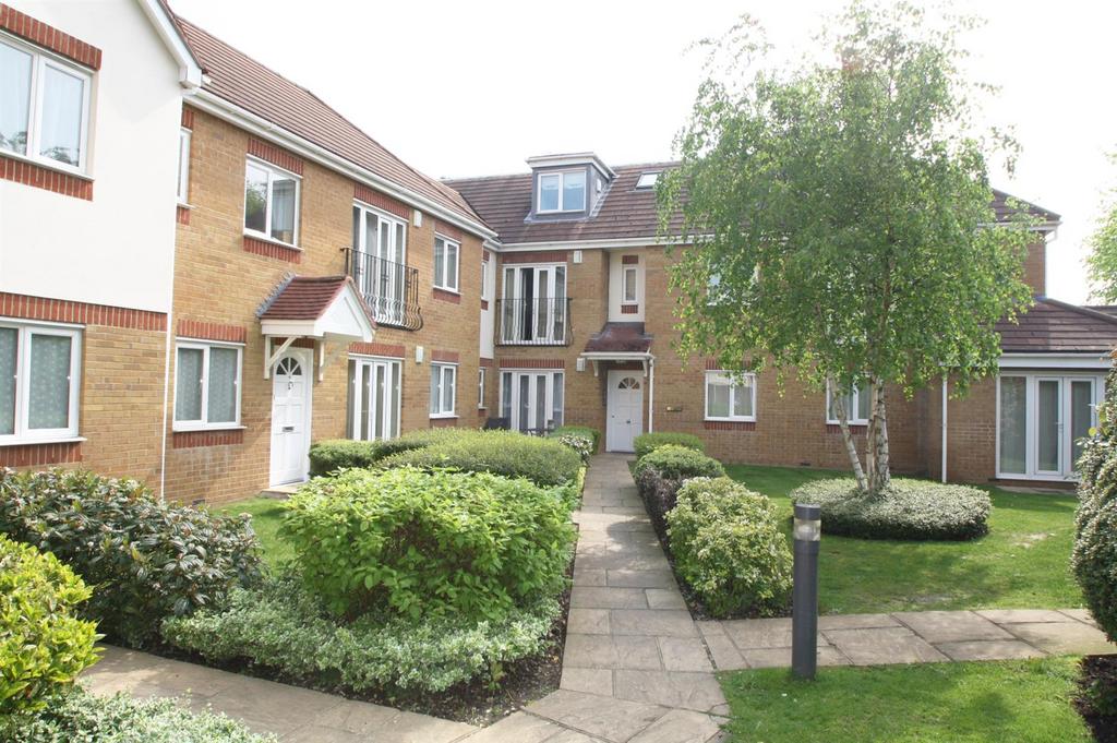 Ashbourne Lodge, Hazelwood Lane, Palmers Green N13 2 bed flat for sale £370,000