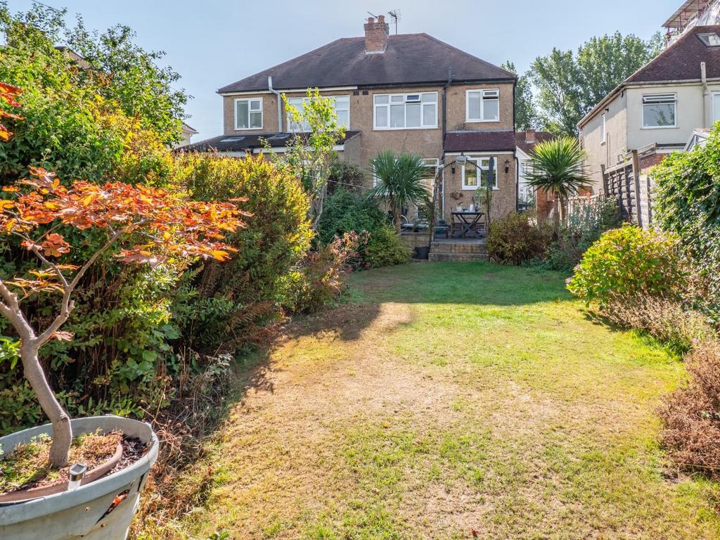 GARDEN 3.jpg