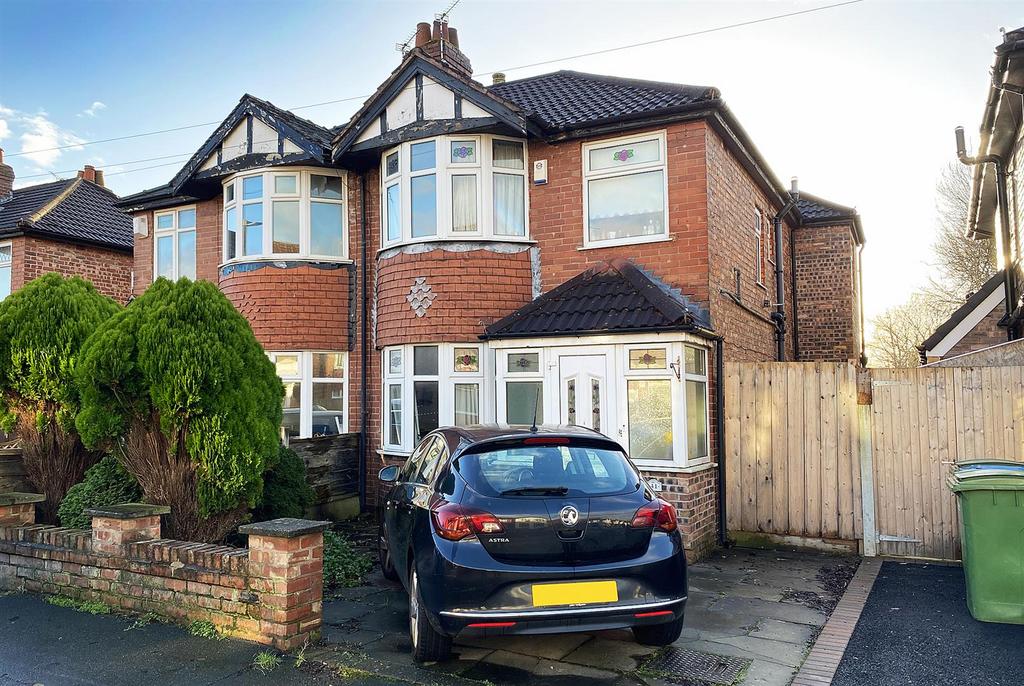 Arderne Road, Timperley, Altrincham 3 bed semidetached house for sale £367,500