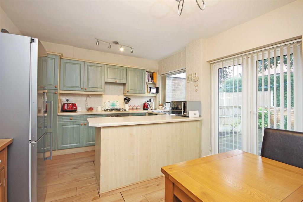Henley Drive, Timperley 2 bed mews £318,500