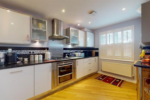 5 bedroom property for sale - Wenford, Broughton, Milton Keynes