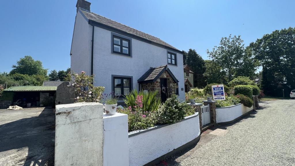 Bumble Bee Cottage 2.jpg