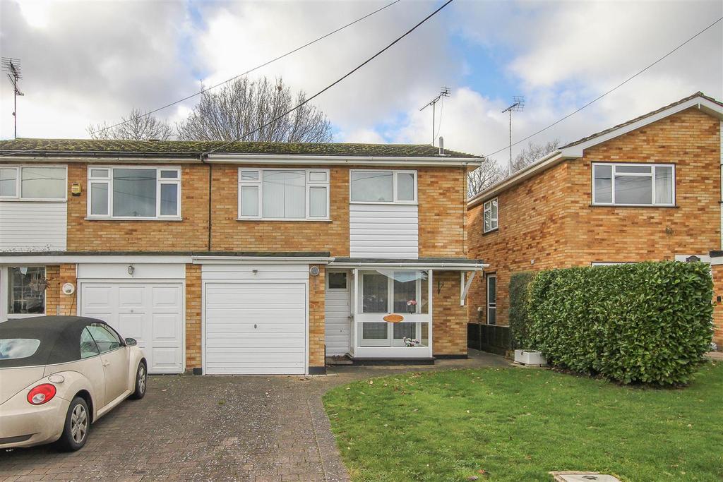 Doddinghurst Road, Doddinghurst, Brentwood 3 bed semidetached house