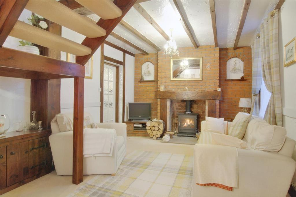 Moor End, Spondon 2 bed detached house £215,000