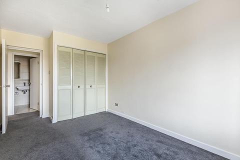 16 Whitehaven Close, Bromley, BR2 0YA