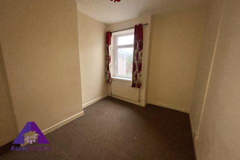 1 bedroom flat to rent - Alexandra Terrace, Six Bells, Abertillery, NP13 2NA