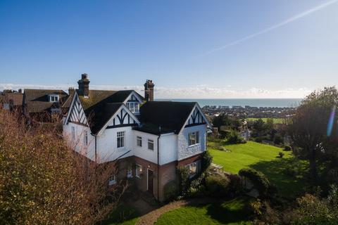 23 Hillcrest Road, Hythe, CT21 5EU