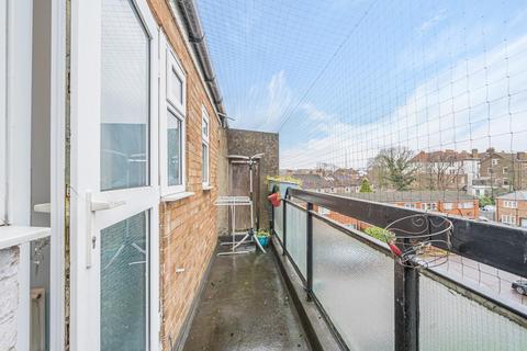 52 Tovil Close, London, SE20 8SY