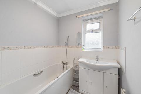 52 Tovil Close, London, SE20 8SY