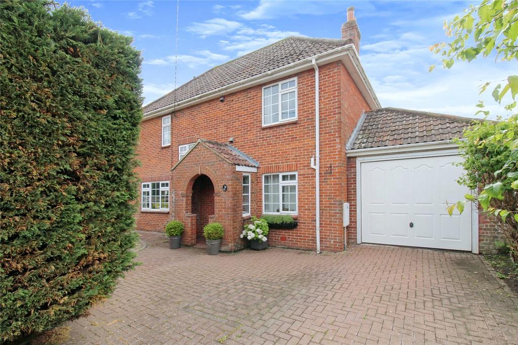 Silver Street Lane, Trowbridge 3 bed detached house £400,000