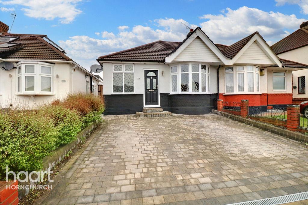 Alma Avenue, Hornchurch 1 bed bungalow for sale £395,000