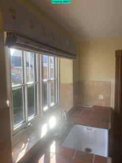 2 bedroom detached house to rent, Crown Street, Oakham, LE15 6AE