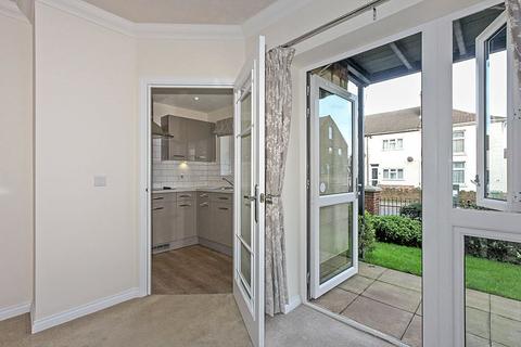 1 bedroom apartment for sale, Canterbury Road, Sittingbourne, Kent, ME10