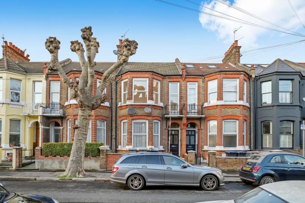 Bathurst Gardens, Kensal Rise, NW10 4 bed house £960,000