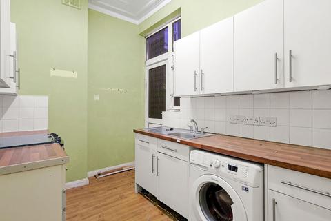 82 Bathurst Gardens, London, NW10 5HY