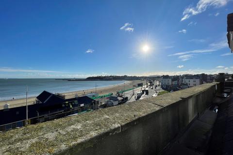 2 bedroom flat to rent, Weymouth