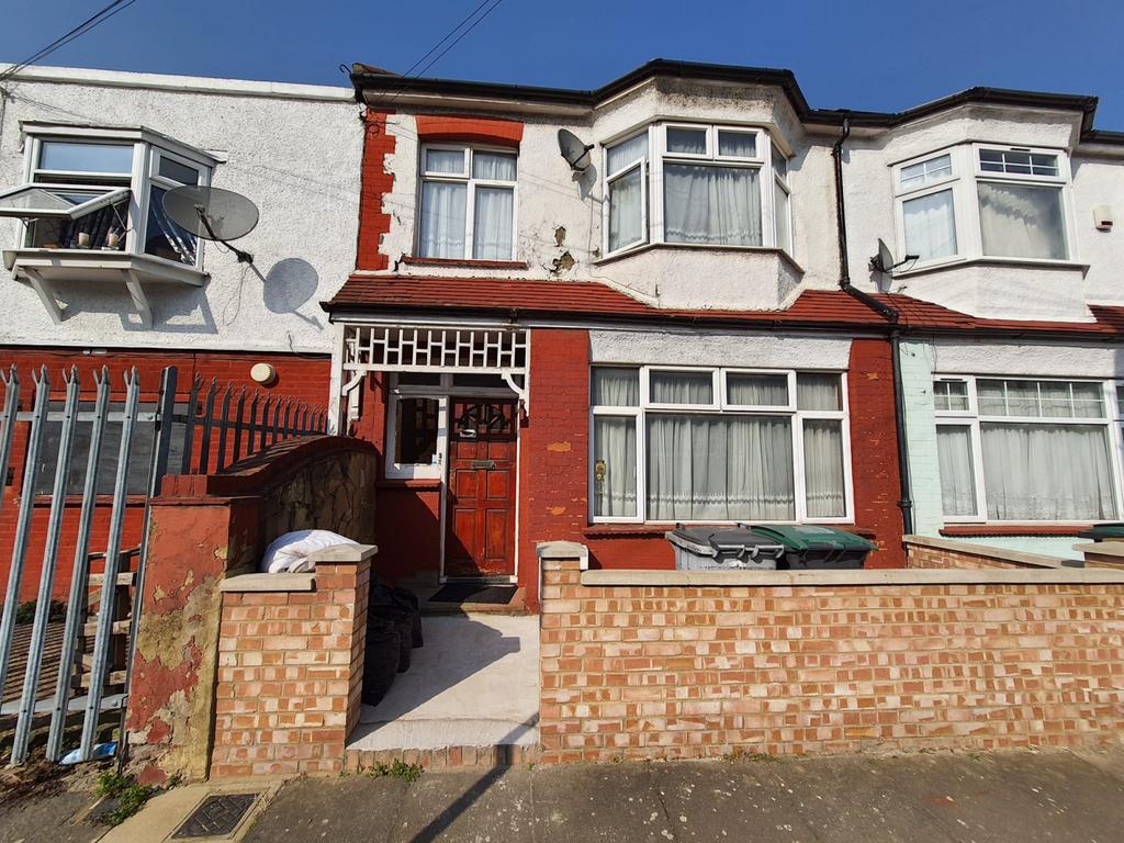 Double Room to Let in a Shared House in Tottenham