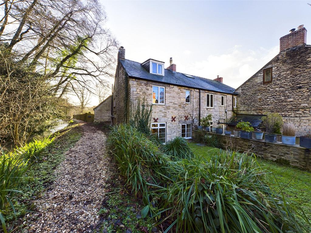 Inchbrook, Stroud, Gloucestershire, GL5 3 bed end of terrace house for