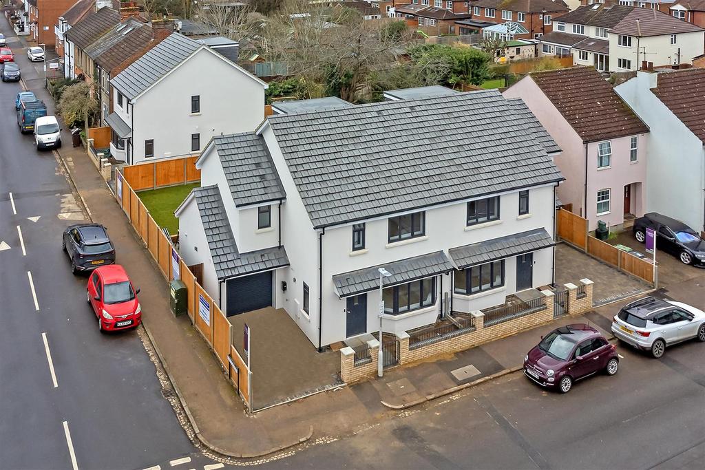 Cambridge Road, St. Albans 3 bed semidetached house £785,000