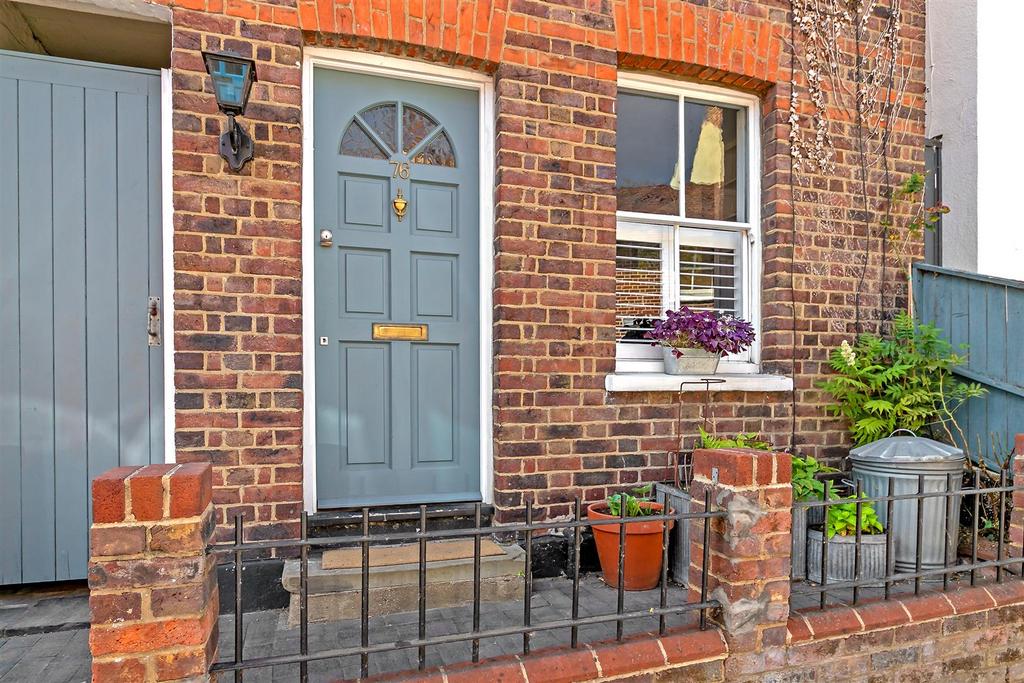 76 Sopwell Lane-6.jpg