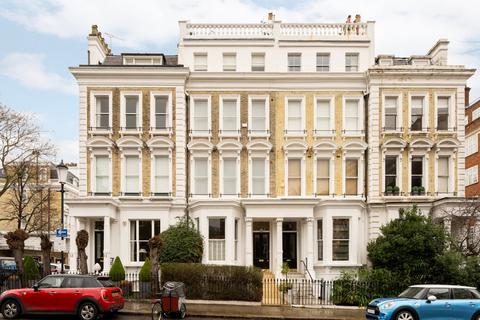 4 bedroom flat for sale, Phillimore Gardens, Kensington, London
