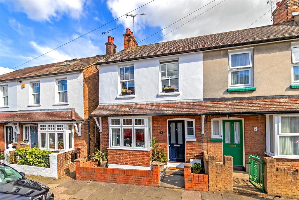Cape Road, St. Albans 2 bed house £650,000