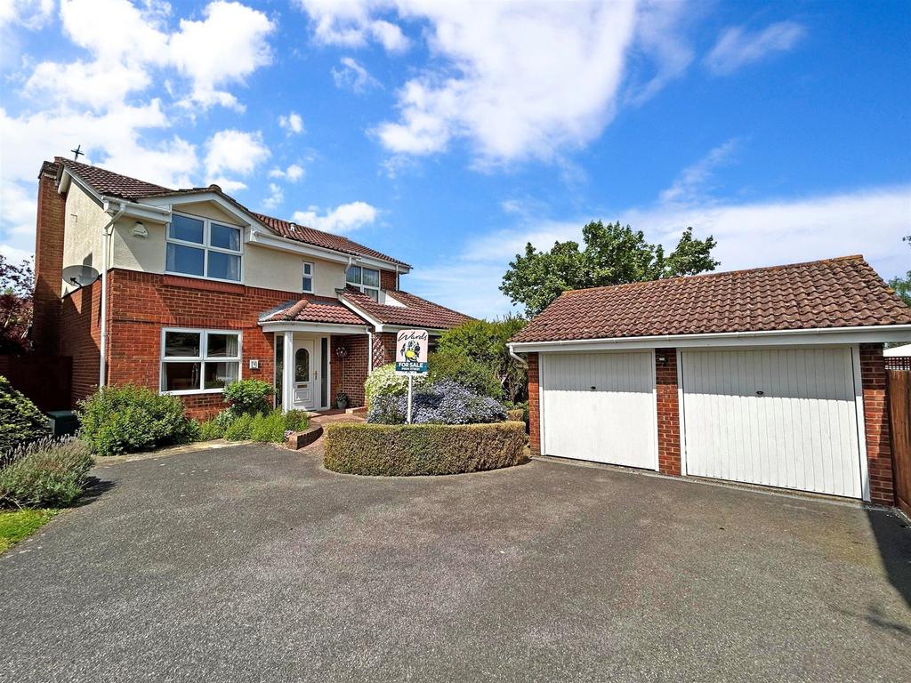Jackson Close, Rainham, Gillingham, Kent 4 bed detached house for sale