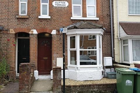 6 bedroom terraced house to rent - Milton Road, The Polygon, Southampton, SO15