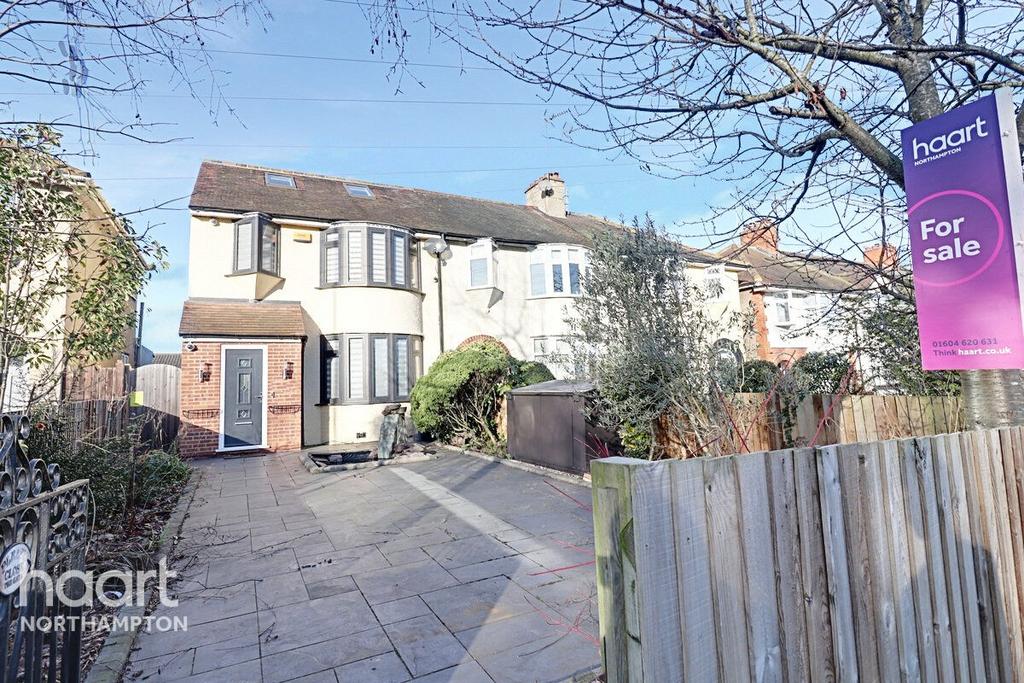 Towcester Road, Northampton 4 bed semidetached house £325,000