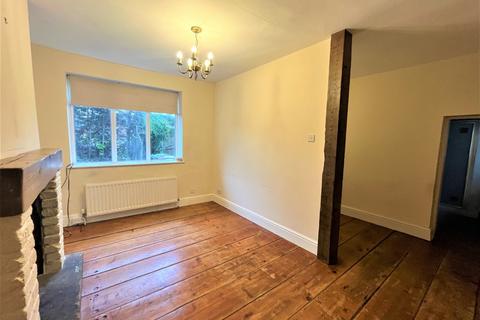 2 bedroom cottage to rent, School Lane, Walton