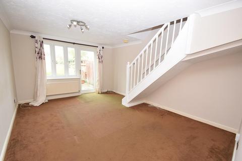 2 bedroom semi-detached house to rent, Epping Way, CM8