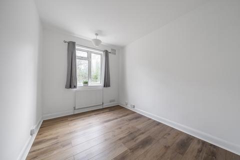 2 bedroom apartment to rent - Boundary Close, Kingston Upon Thames, KT1