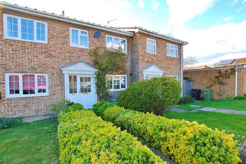 3 bedroom terraced house to rent, Findlay Drive, Guildford, Surrey, GU3