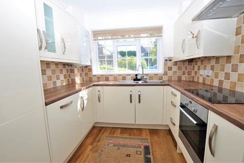 3 bedroom terraced house to rent, Findlay Drive, Guildford, Surrey, GU3