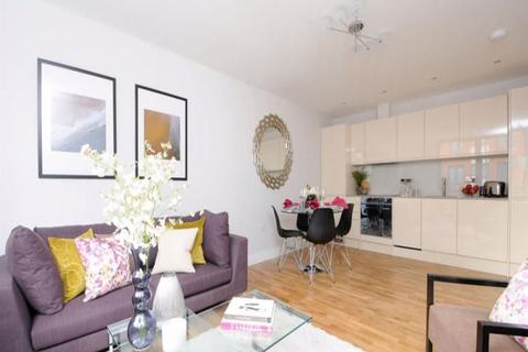 2 bedroom flat for sale - Crownage Court, Sunbury-On-Thames, Surrey, London TW16 7FG