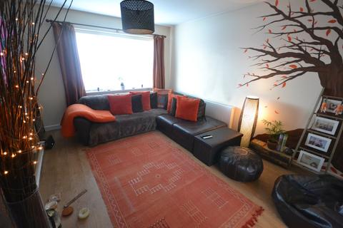 1 bedroom flat to rent - Warwick Road, Huyton, L36